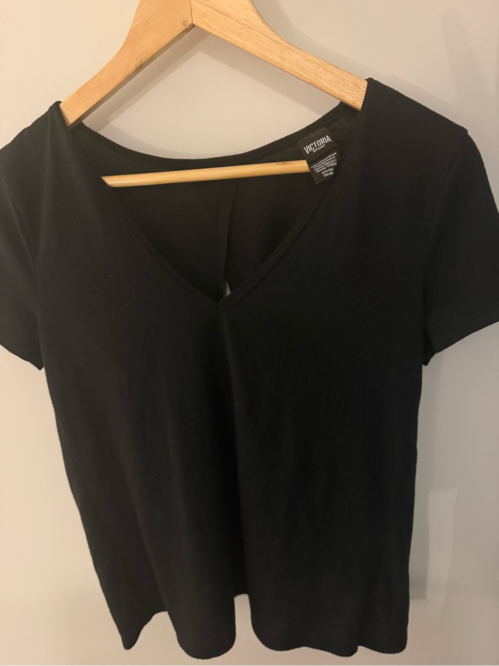 Victoria’s Secret Victoria Sport Women’s Short Sleeve V-Neck Top- Exposed Back